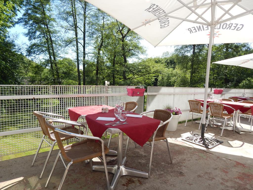 Hotel Le Martin Pecheur Fauvillers Exterior photo